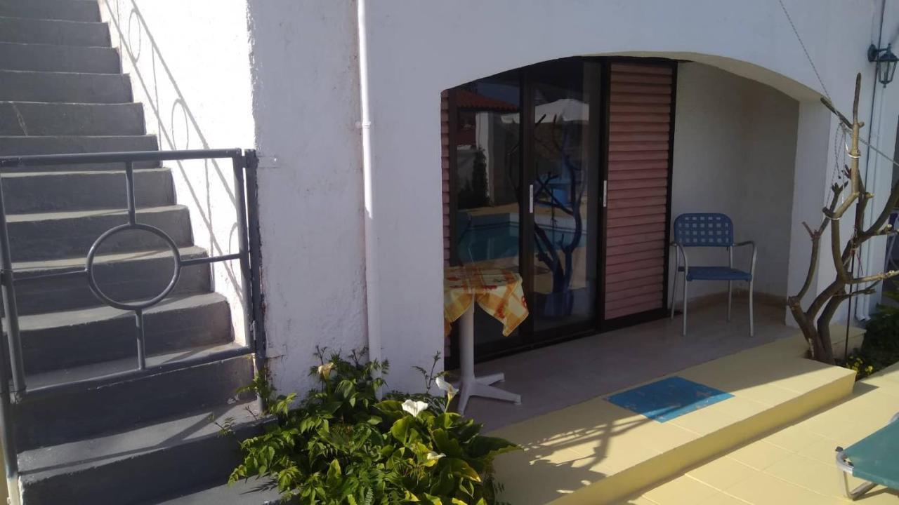 Villas Irene 5 Family Apartments Kokkini Hani Екстер'єр фото
